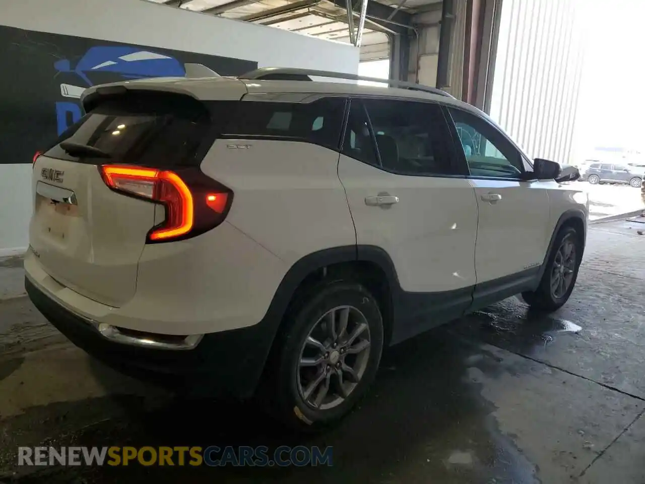 3 Photograph of a damaged car 3GKALPEG2RL194075 GMC TERRAIN 2024