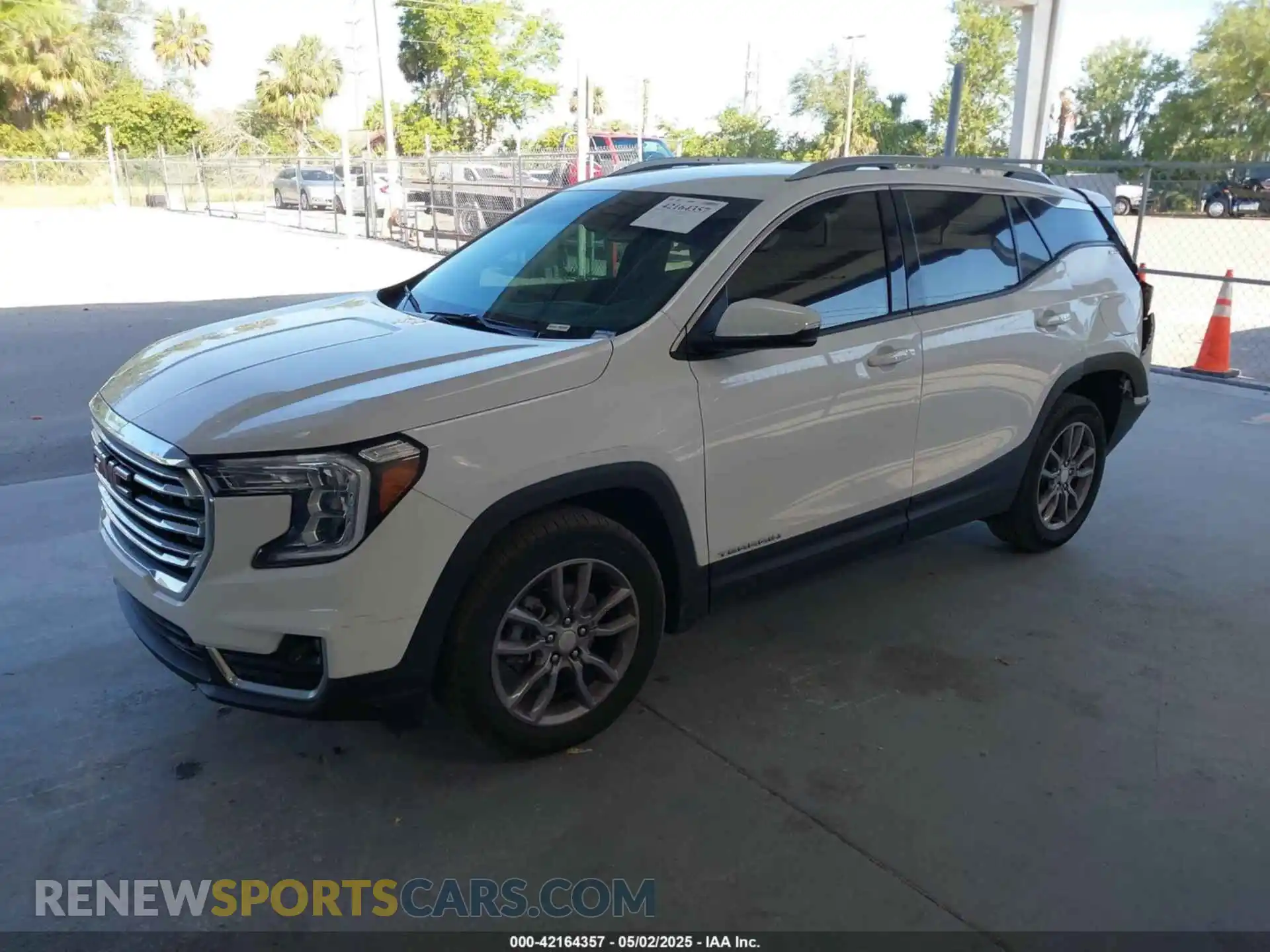2 Photograph of a damaged car 3GKALPEG5RL354515 GMC TERRAIN 2024