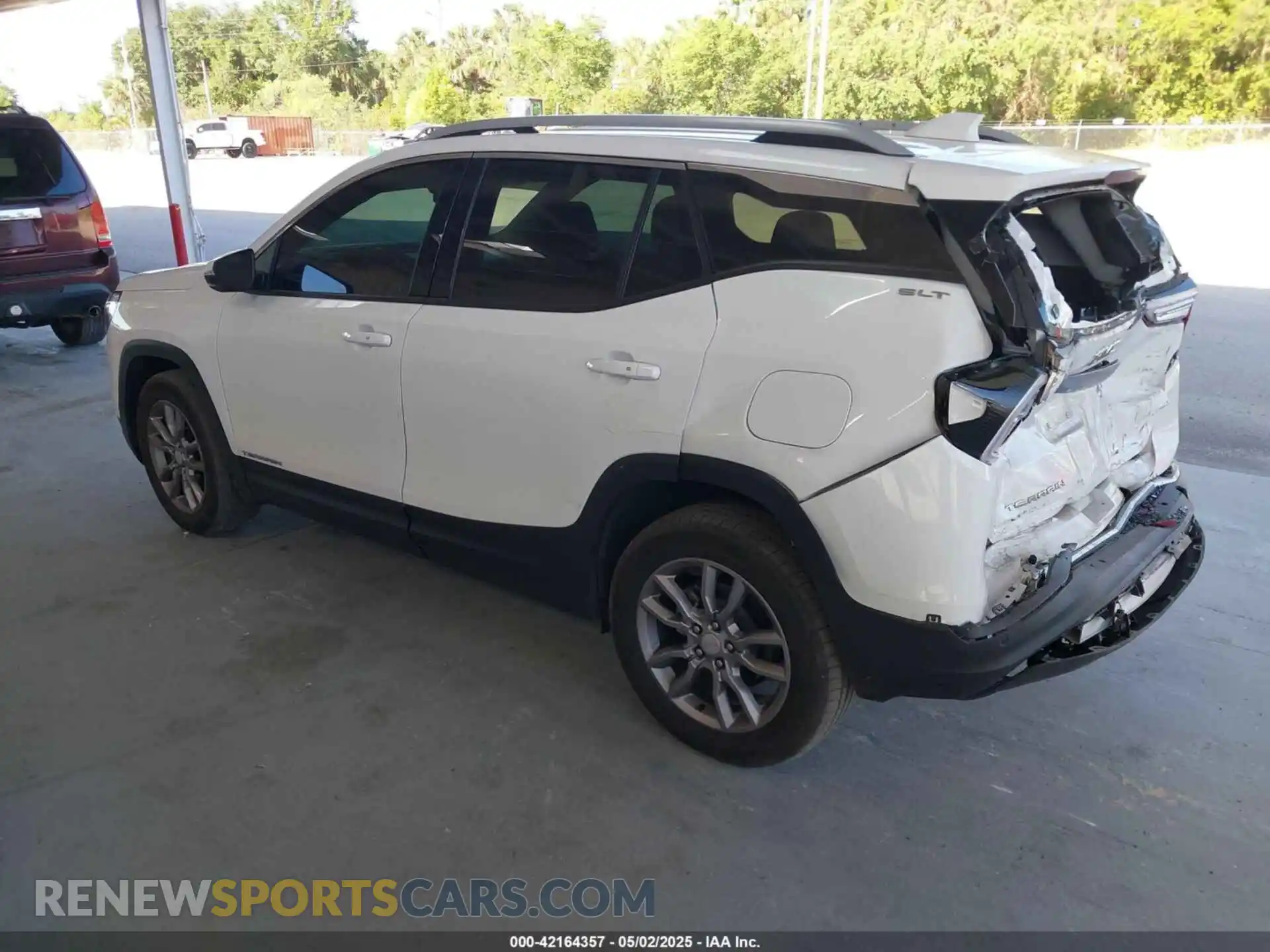 3 Photograph of a damaged car 3GKALPEG5RL354515 GMC TERRAIN 2024