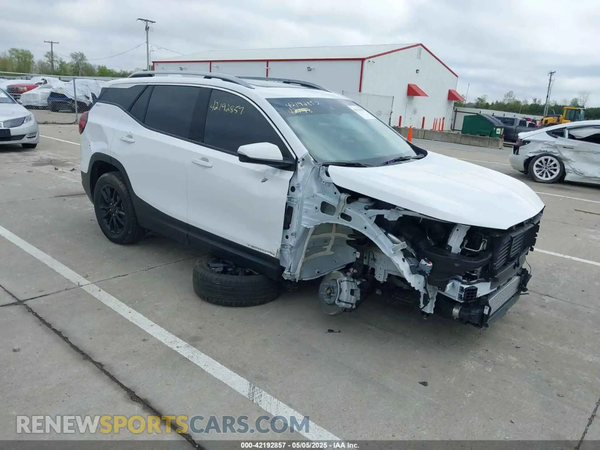 1 Photograph of a damaged car 3GKALPEG5RL384887 GMC TERRAIN 2024