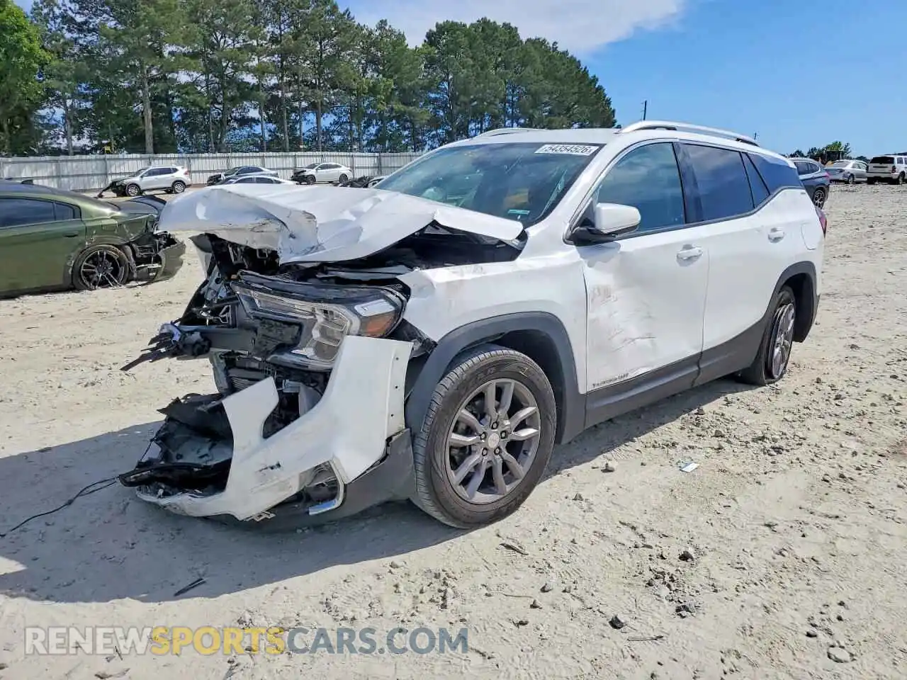 1 Photograph of a damaged car 3GKALPEG8RL151151 GMC TERRAIN 2024