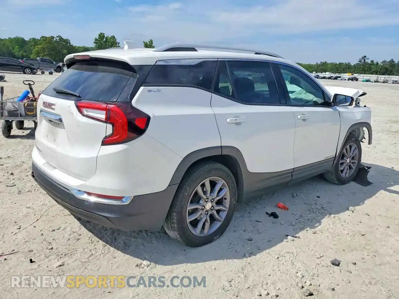 3 Photograph of a damaged car 3GKALPEG8RL151151 GMC TERRAIN 2024