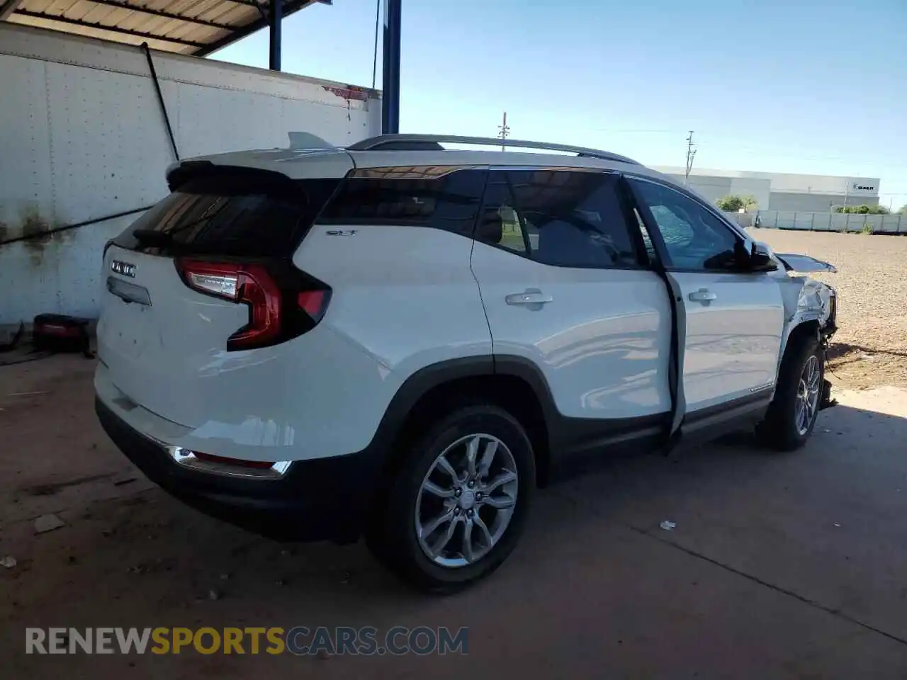 3 Photograph of a damaged car 3GKALPEG8RL174980 GMC TERRAIN 2024