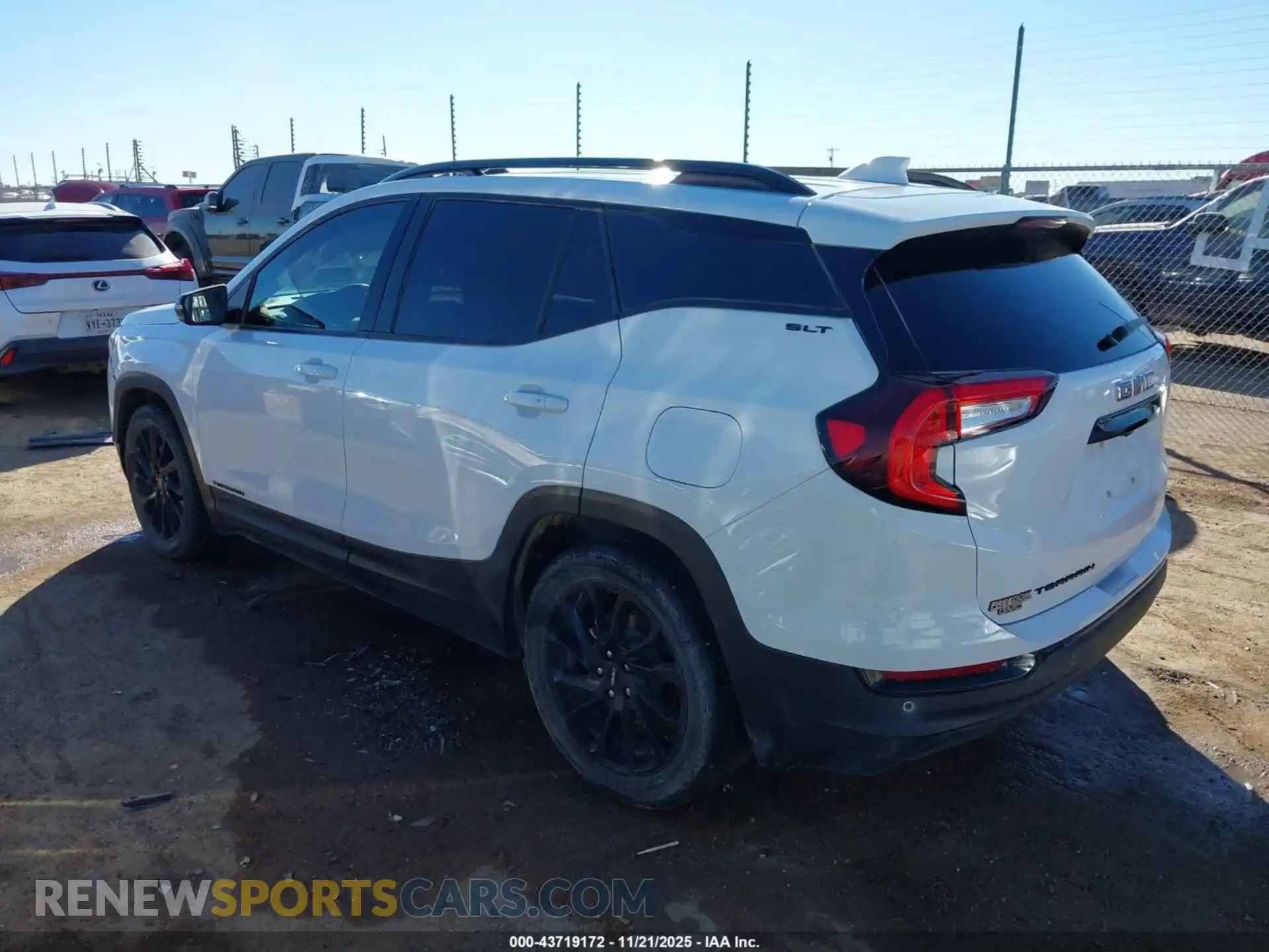 3 Photograph of a damaged car 3GKALPEG9RL293881 GMC TERRAIN 2024