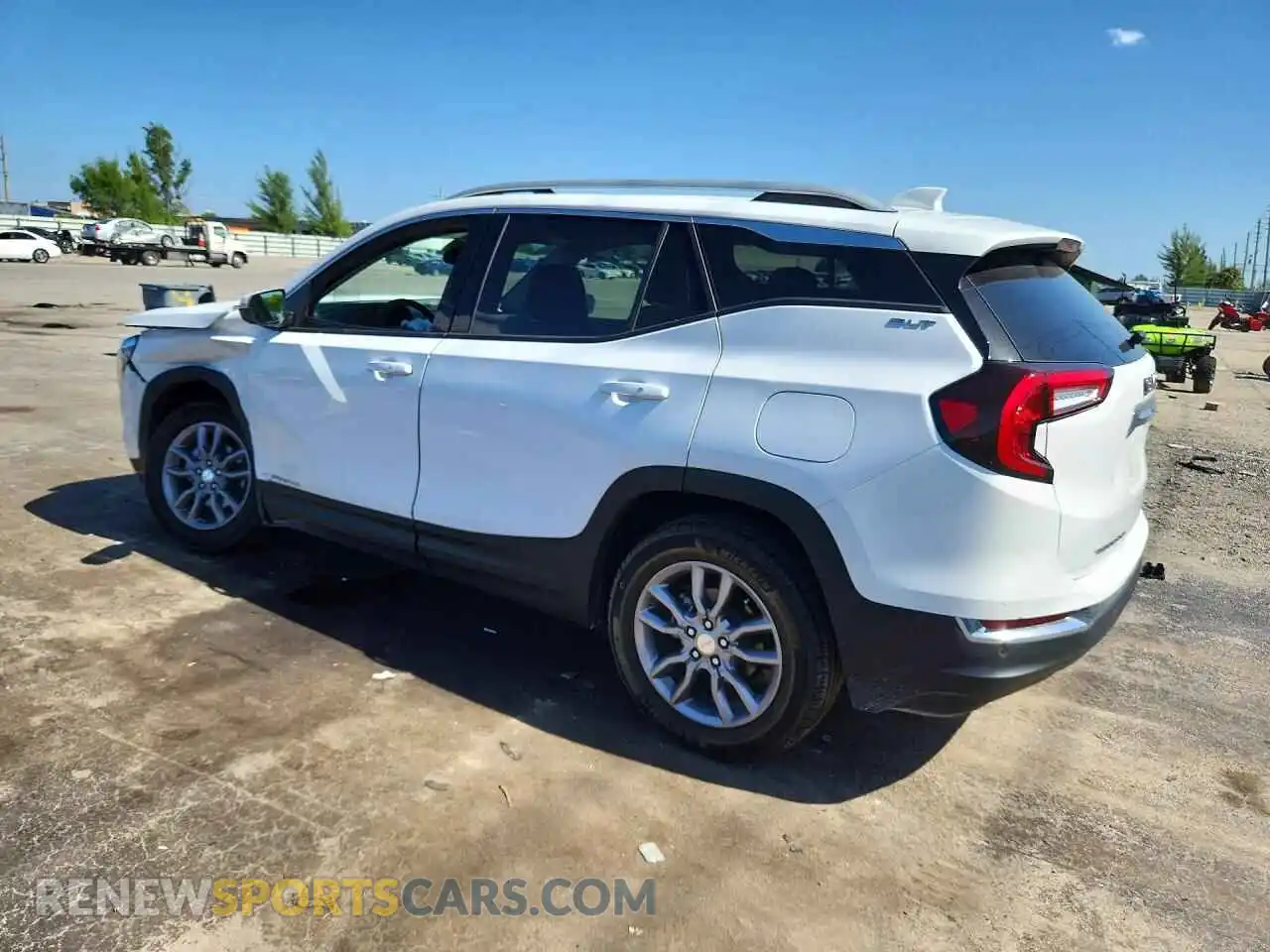 2 Photograph of a damaged car 3GKALPEGXRL275082 GMC TERRAIN 2024