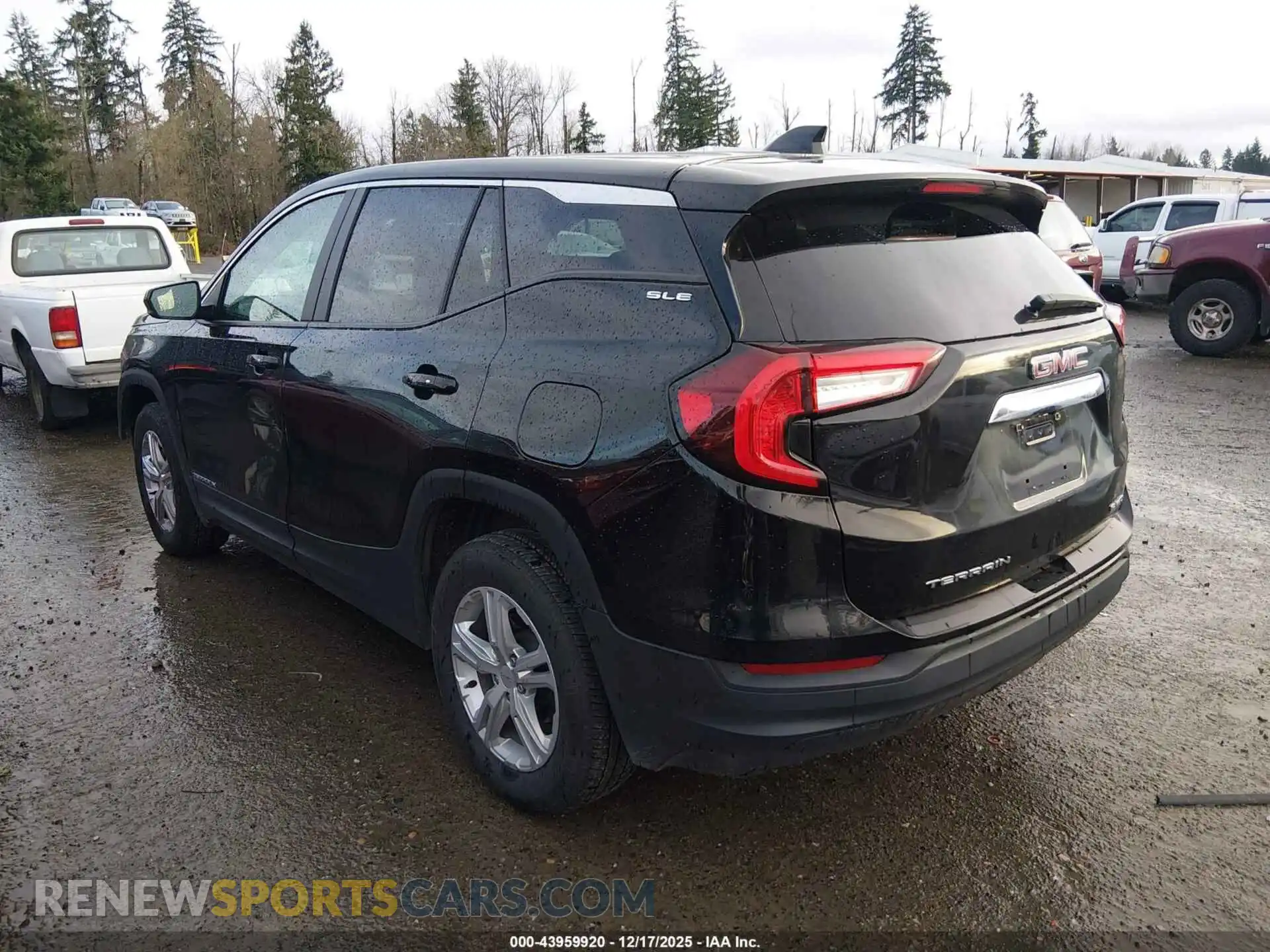 3 Photograph of a damaged car 3GKALTEG0RL374308 GMC TERRAIN 2024