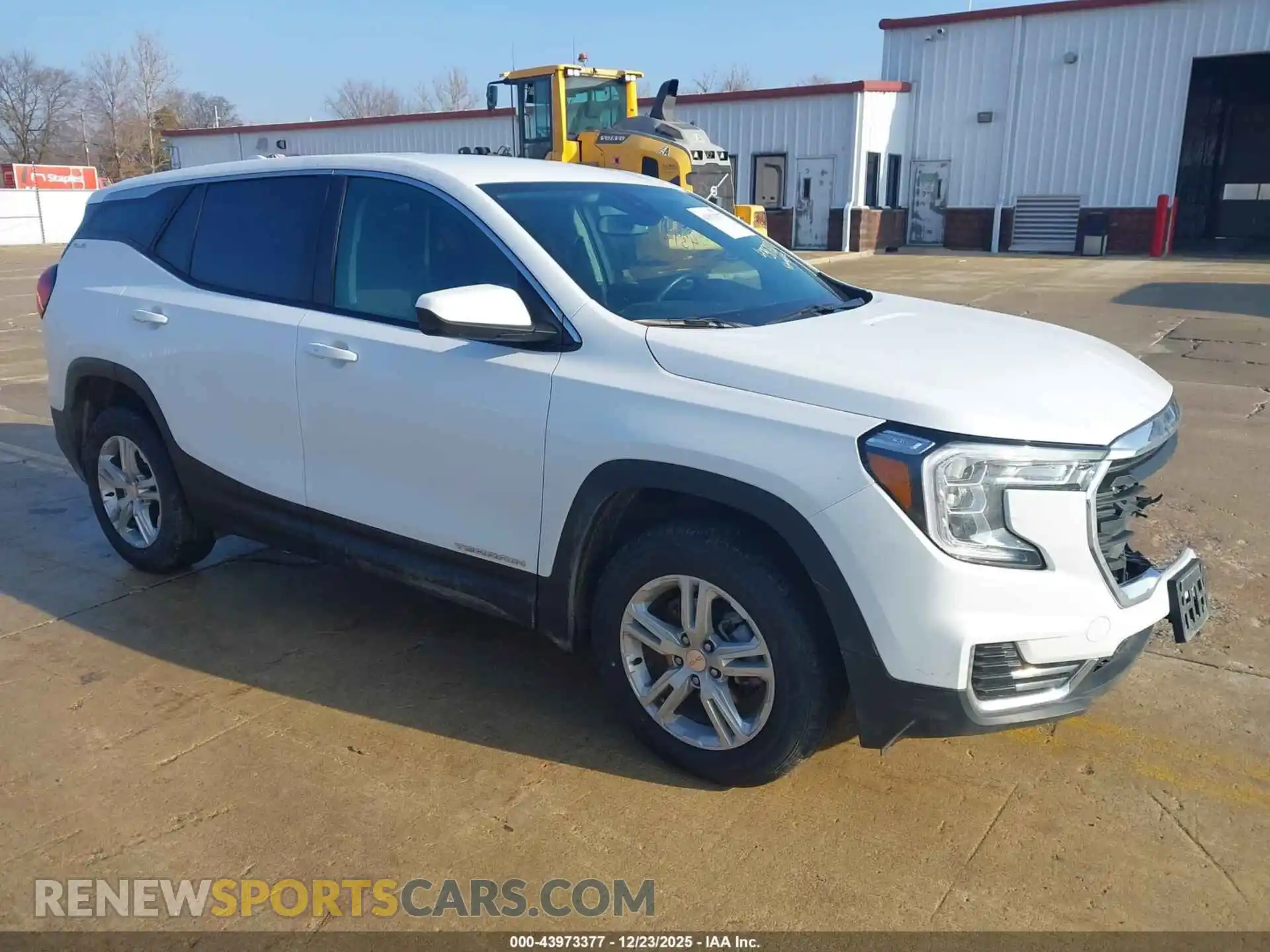 1 Photograph of a damaged car 3GKALTEG0RL376561 GMC TERRAIN 2024