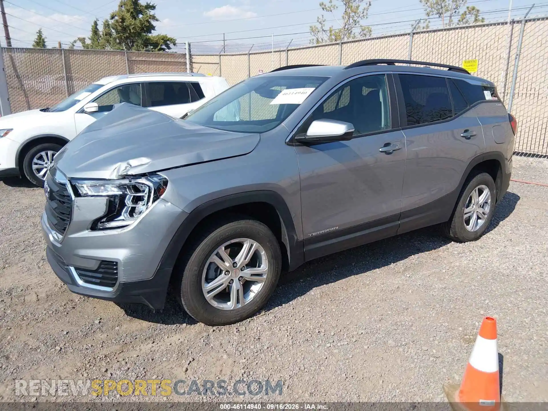 2 fotografías del automóvil dañado 3GKALTEG1RL241279 GMC TERRAIN 2024