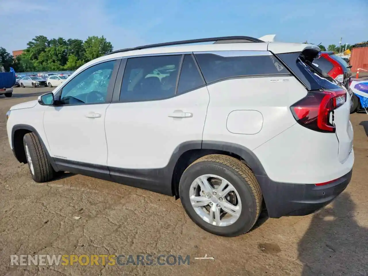 2 Photograph of a damaged car 3GKALTEG1RL386435 GMC TERRAIN 2024