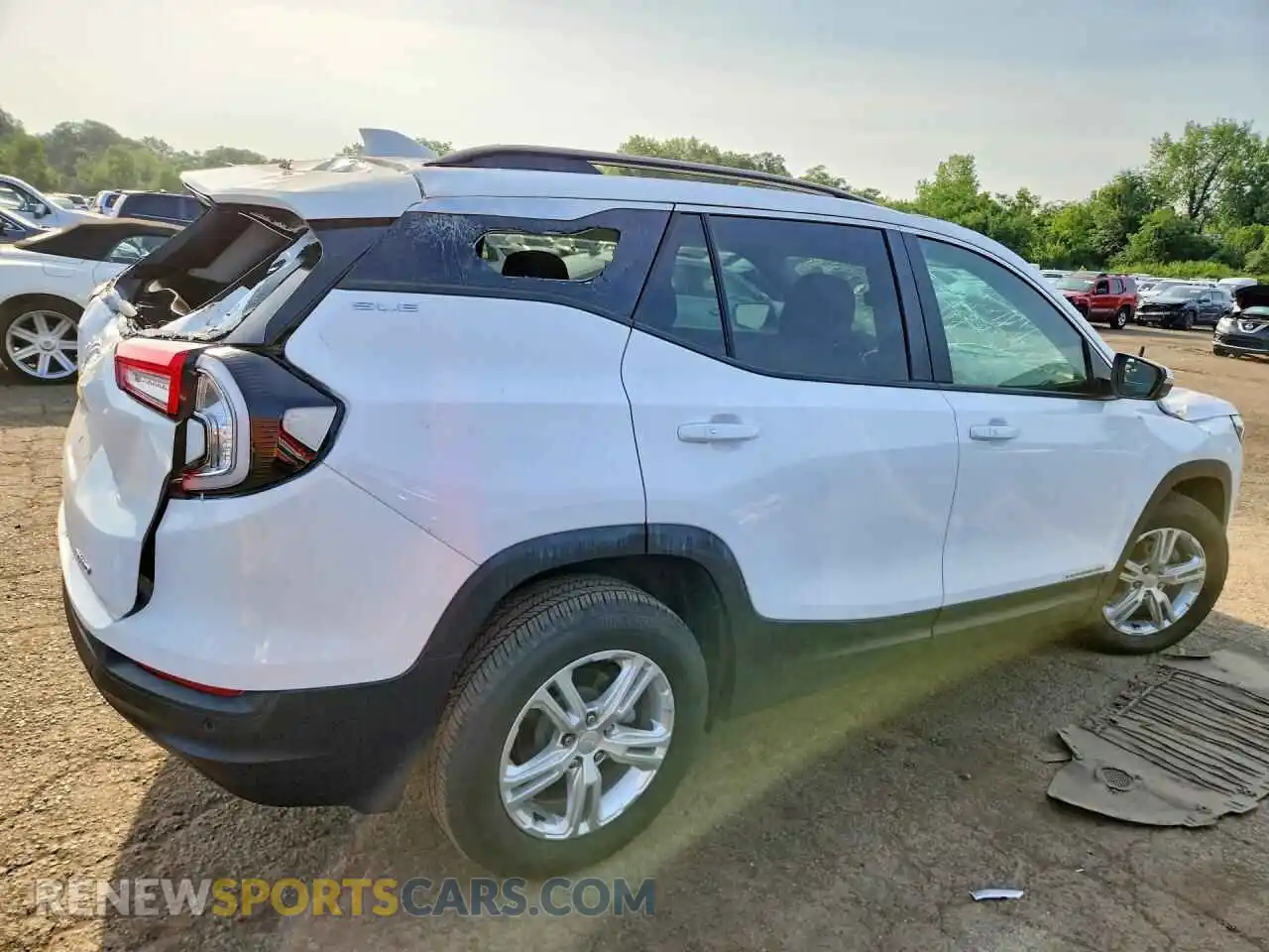 3 Photograph of a damaged car 3GKALTEG1RL386435 GMC TERRAIN 2024