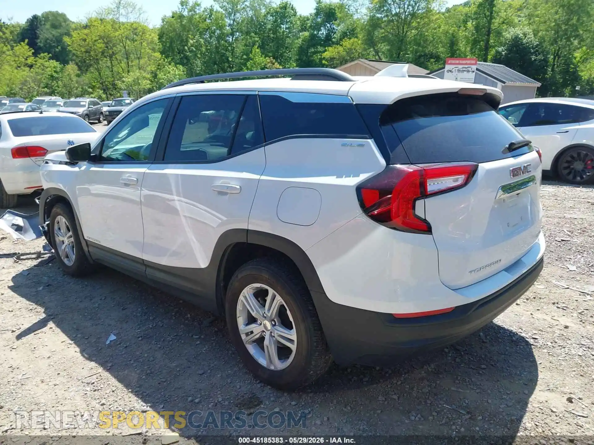 3 Photograph of a damaged car 3GKALTEG1RL393627 GMC TERRAIN 2024