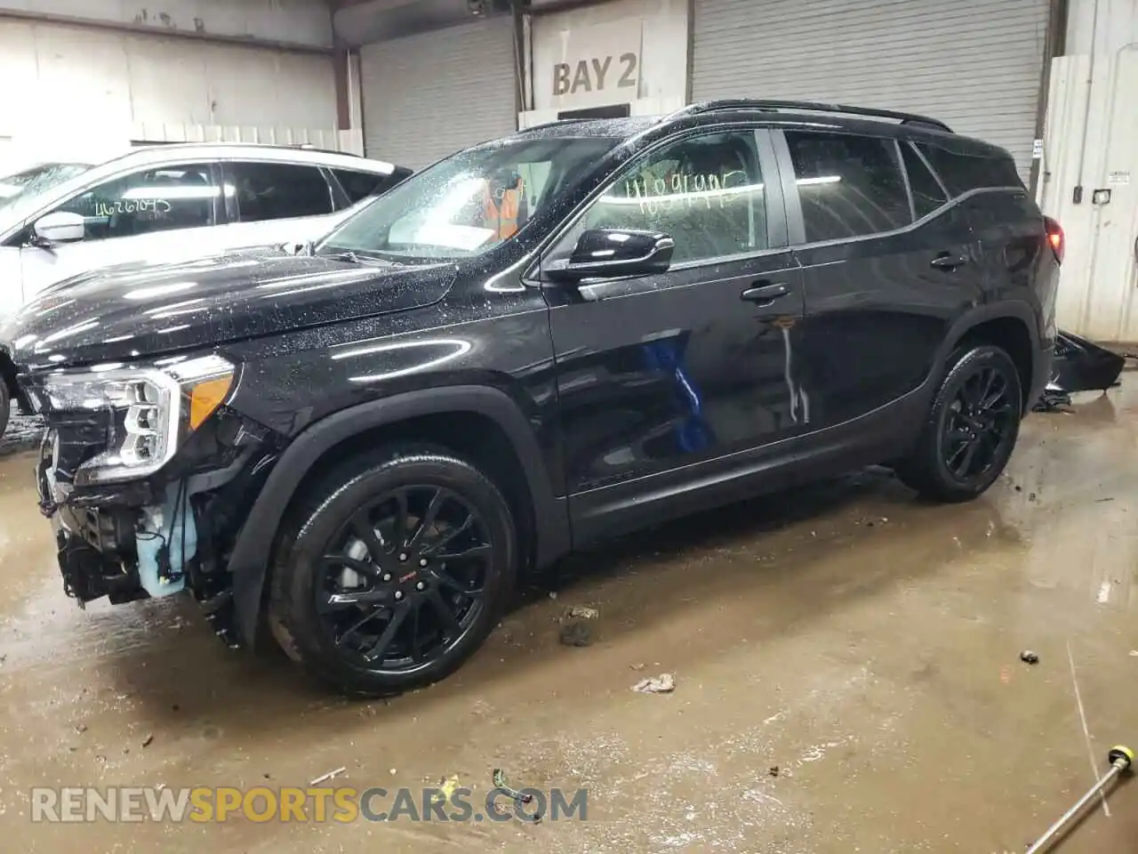 1 Photograph of a damaged car 3GKALTEG2RL385472 GMC TERRAIN 2024