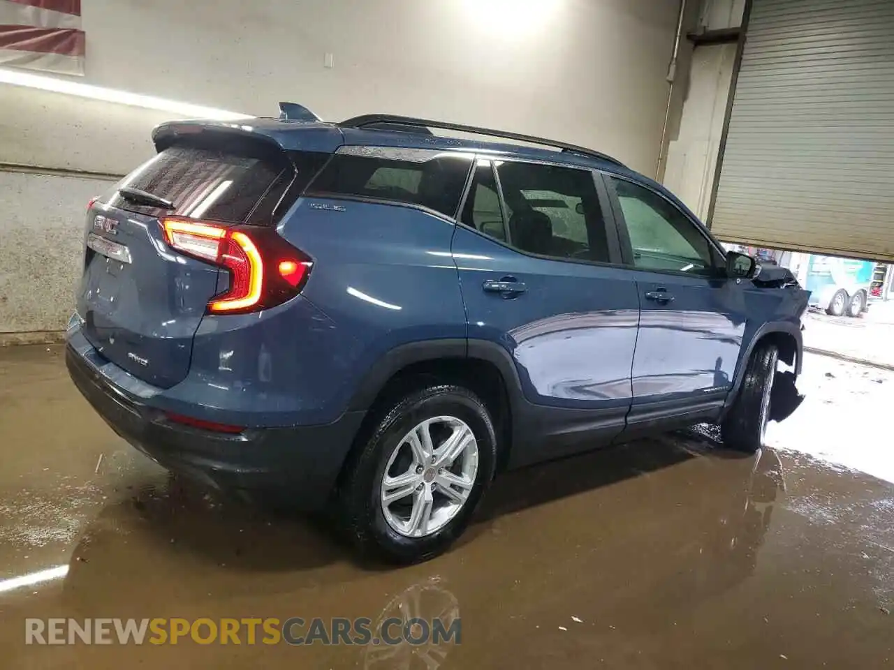 3 Photograph of a damaged car 3GKALTEG3RL117465 GMC TERRAIN 2024