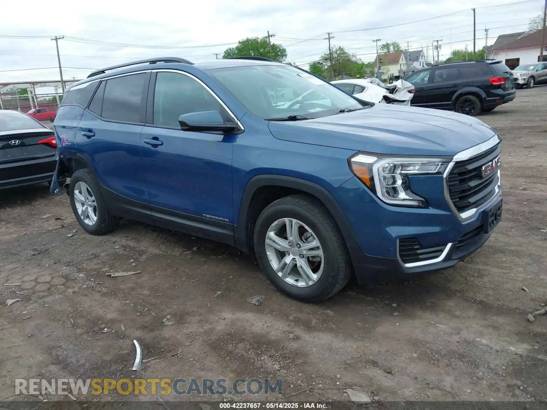 1 Photograph of a damaged car 3GKALTEG3RL136419 GMC TERRAIN 2024