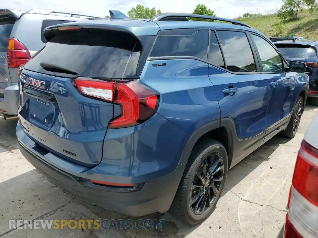 3 Photograph of a damaged car 3GKALTEG3RL314796 GMC TERRAIN 2024
