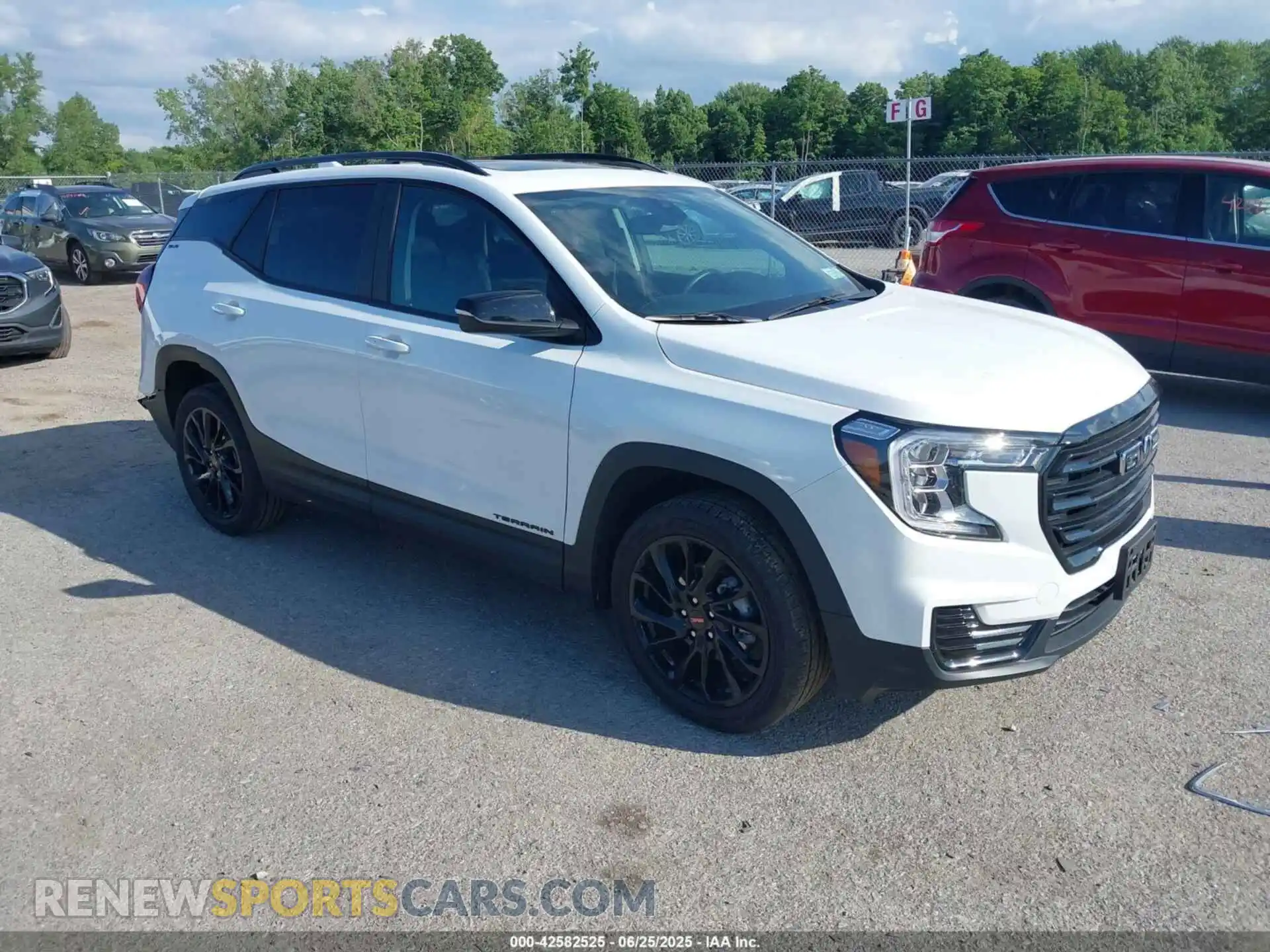 1 Photograph of a damaged car 3GKALTEG3RL388266 GMC TERRAIN 2024