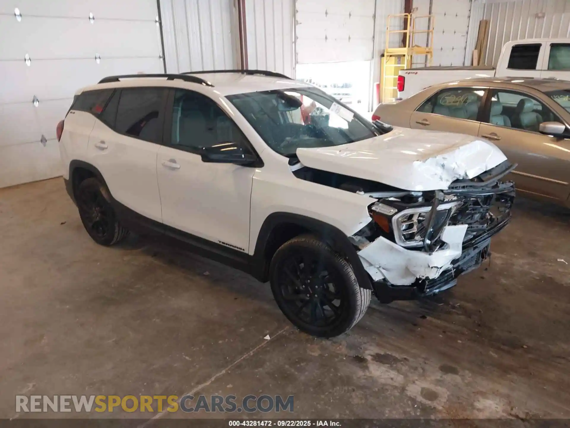 1 Photograph of a damaged car 3GKALTEG6RL171004 GMC TERRAIN 2024