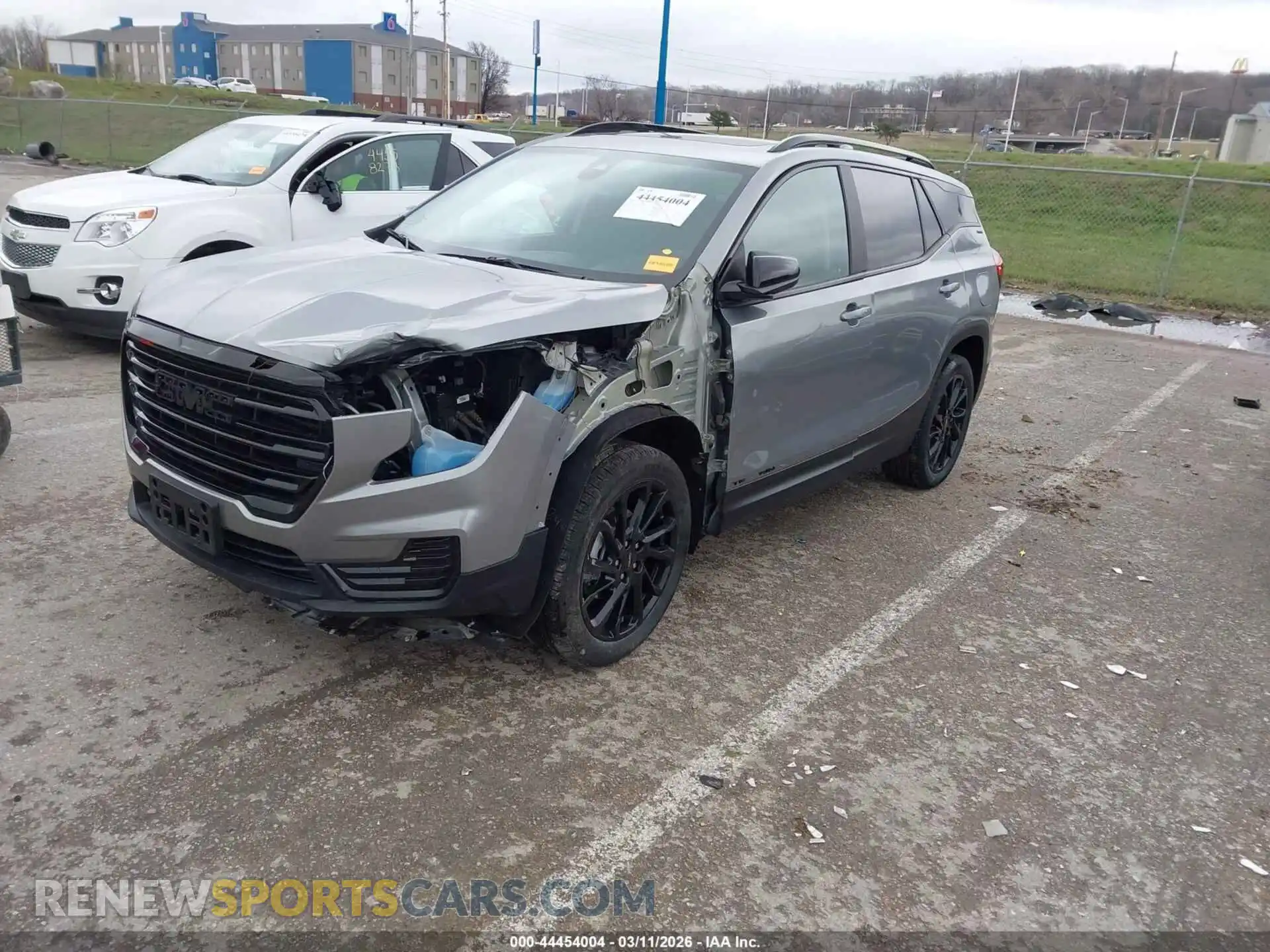 2 Photograph of a damaged car 3GKALTEG6RL345055 GMC TERRAIN 2024