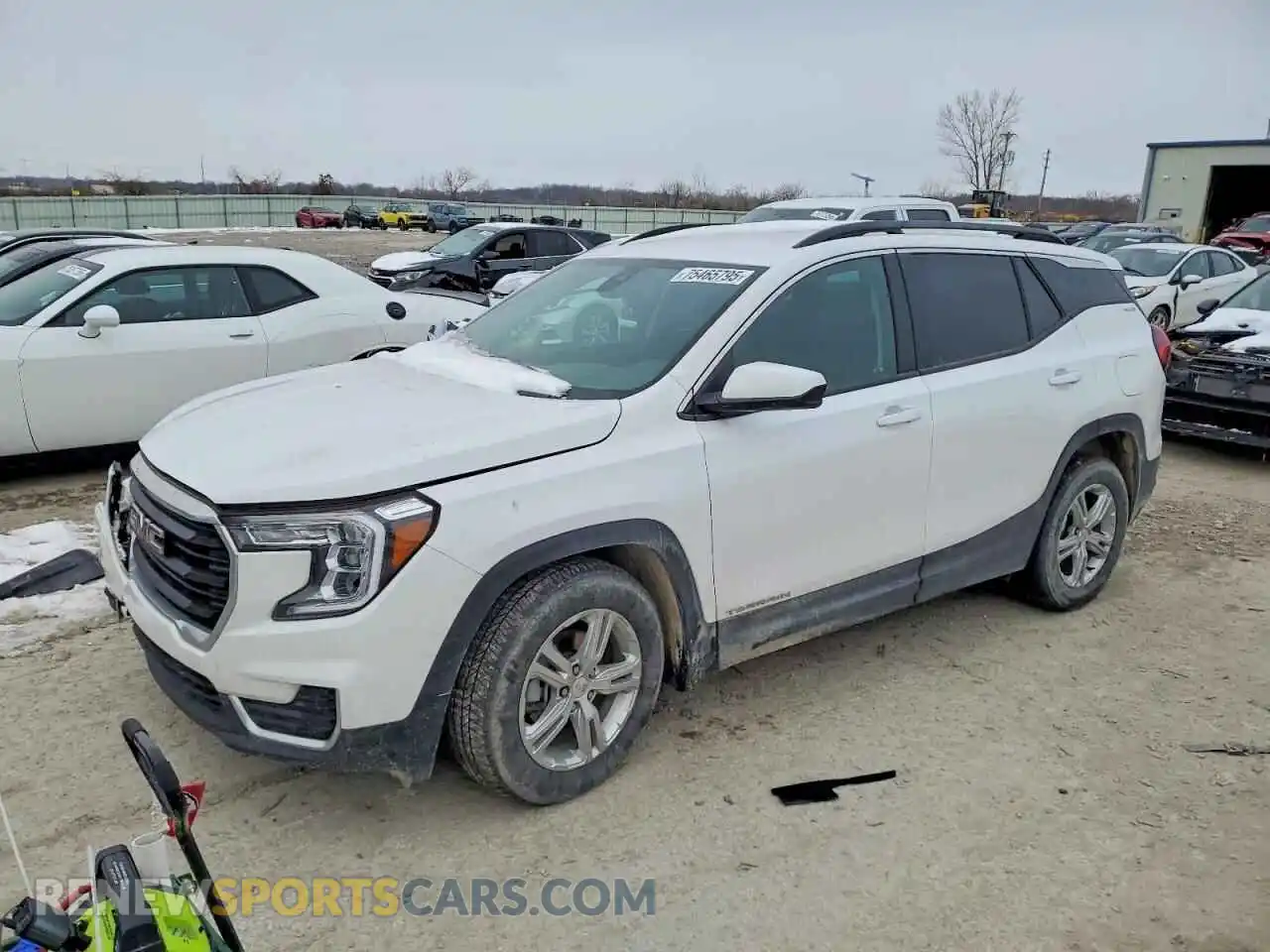 1 Photograph of a damaged car 3GKALTEG7RL290373 GMC TERRAIN 2024