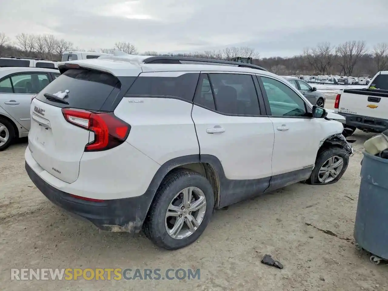 3 Photograph of a damaged car 3GKALTEG7RL290373 GMC TERRAIN 2024