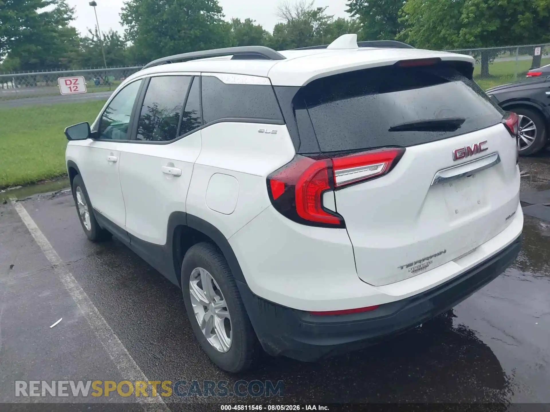 3 Photograph of a damaged car 3GKALTEG8RL140546 GMC TERRAIN 2024