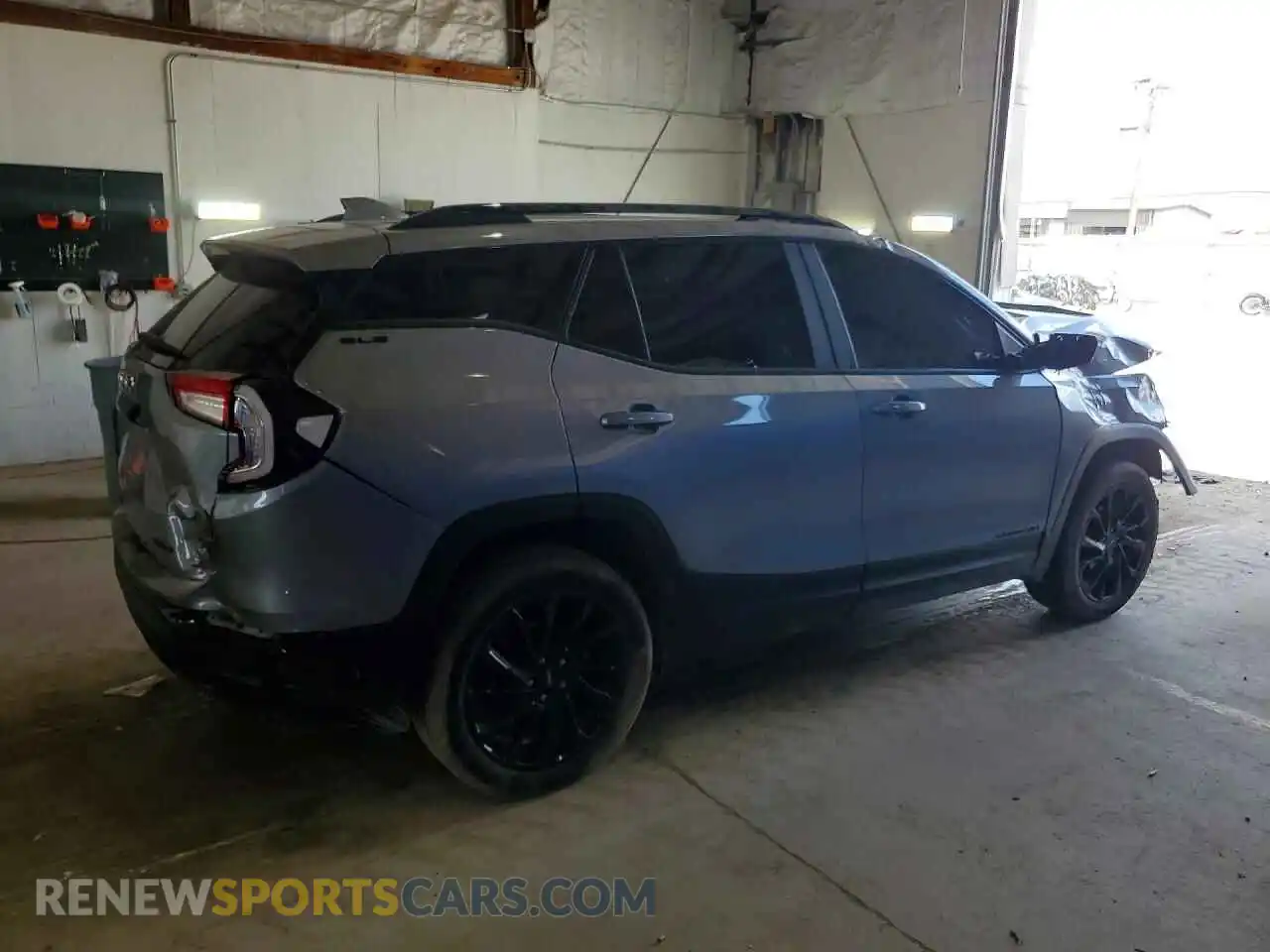 3 Photograph of a damaged car 3GKALTEG8RL211972 GMC TERRAIN 2024