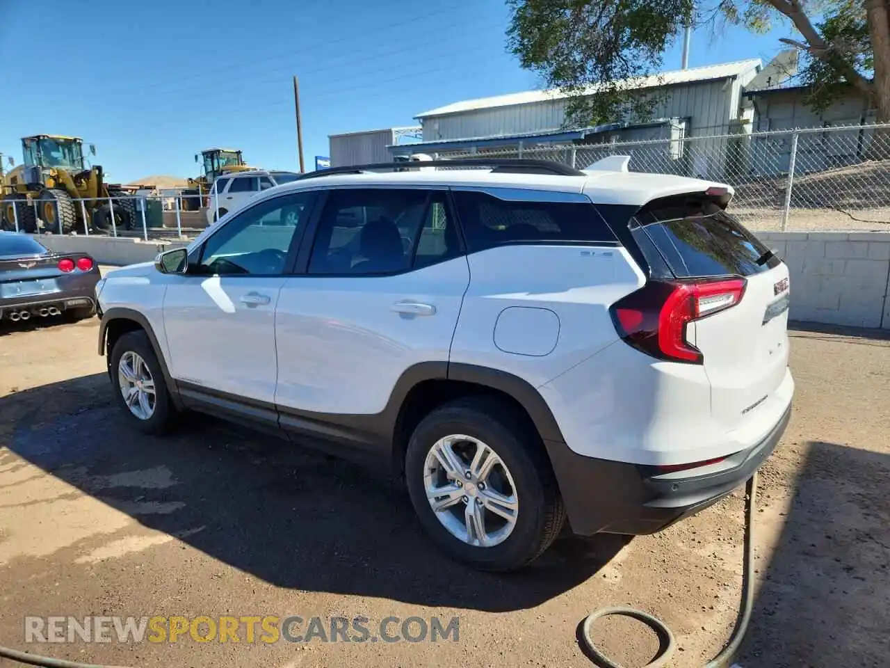 2 Photograph of a damaged car 3GKALTEG8RL258192 GMC TERRAIN 2024