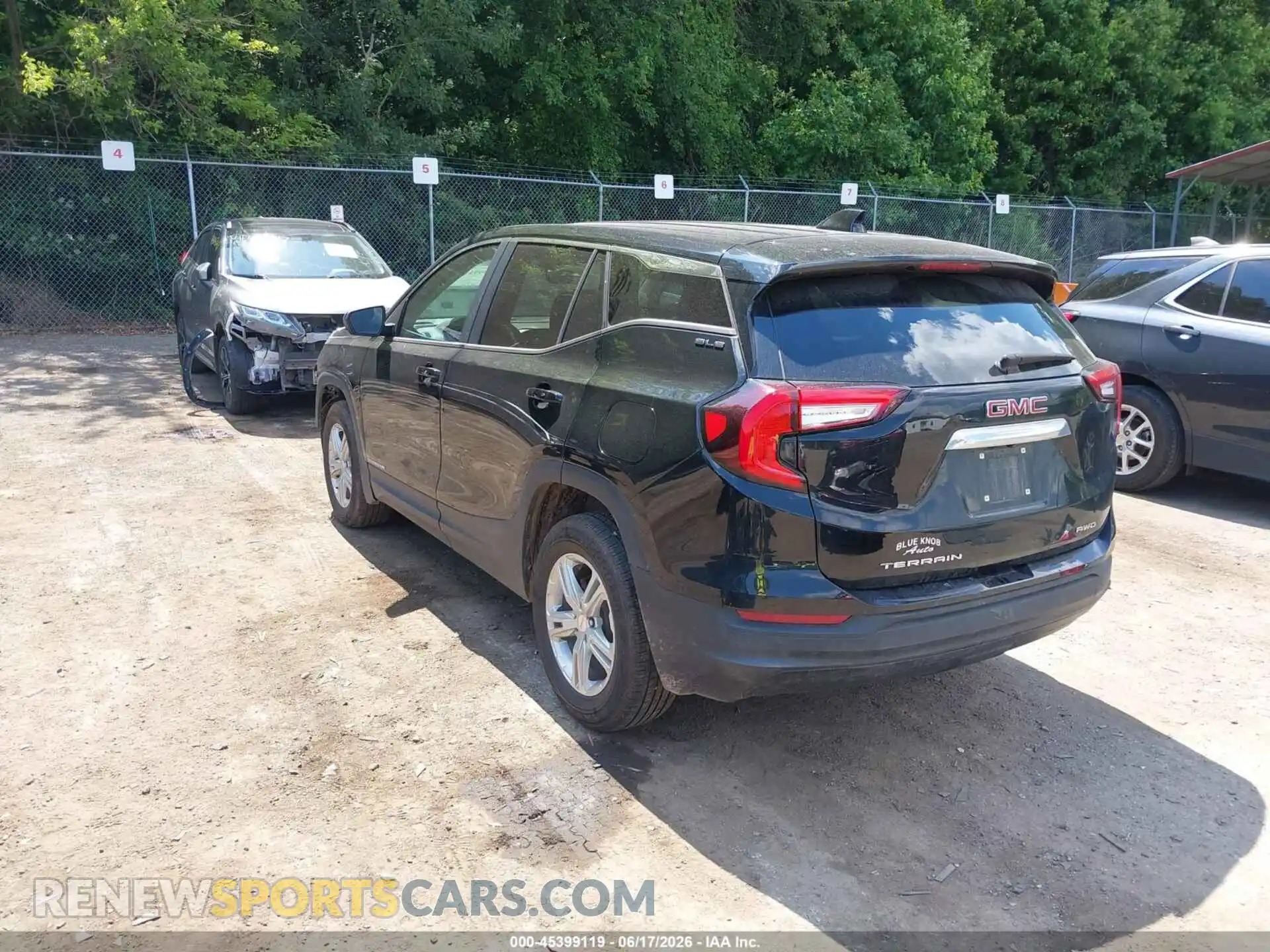 3 Photograph of a damaged car 3GKALTEG8RL285845 GMC TERRAIN 2024