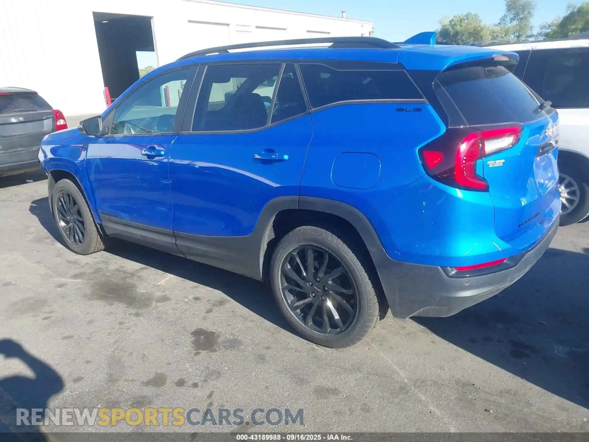 3 Photograph of a damaged car 3GKALTEG8RL286011 GMC TERRAIN 2024