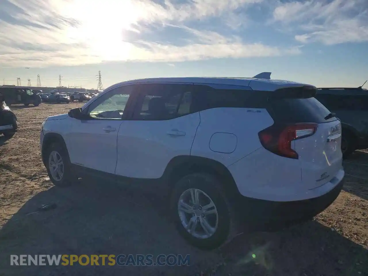 2 Photograph of a damaged car 3GKALTEG8RL371785 GMC TERRAIN 2024