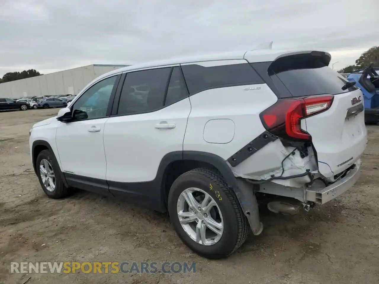 2 Photograph of a damaged car 3GKALTEG8RL377523 GMC TERRAIN 2024