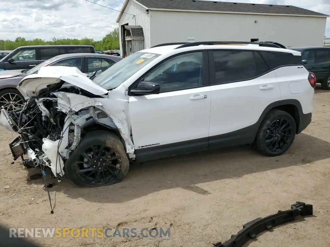 1 Photograph of a damaged car 3GKALTEGXRL173306 GMC TERRAIN 2024