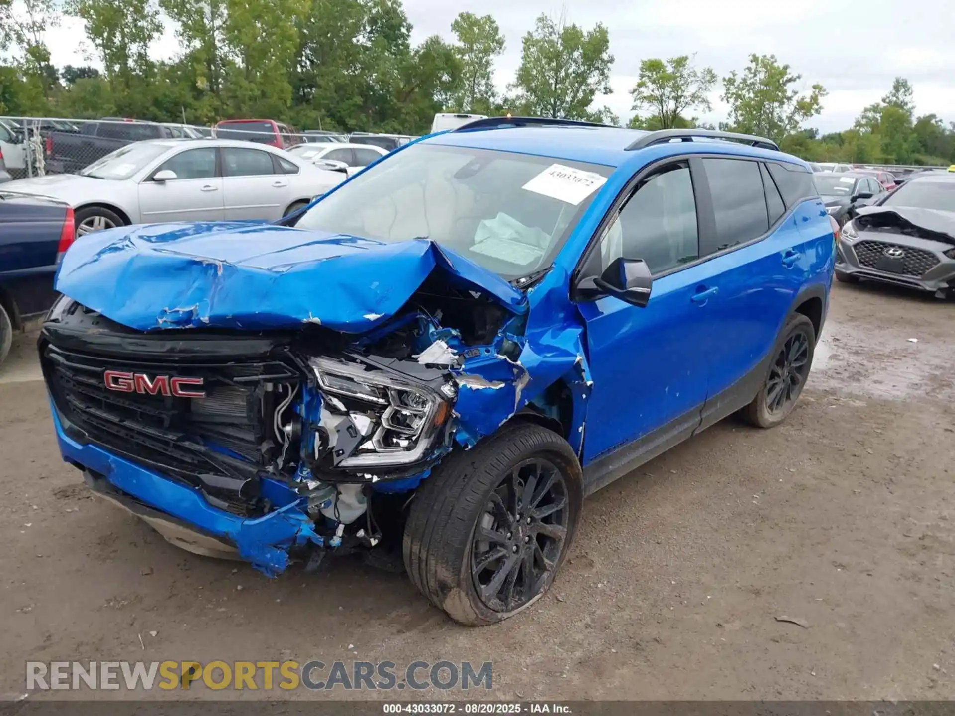2 Photograph of a damaged car 3GKALTEGXRL206112 GMC TERRAIN 2024