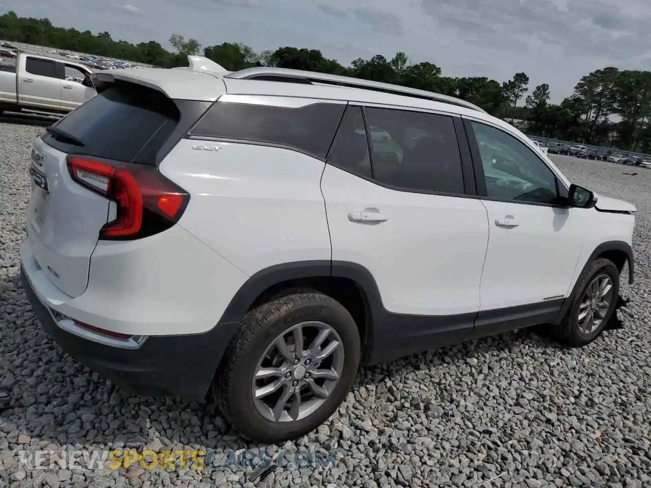 3 Photograph of a damaged car 3GKALVEG0RL139953 GMC TERRAIN 2024
