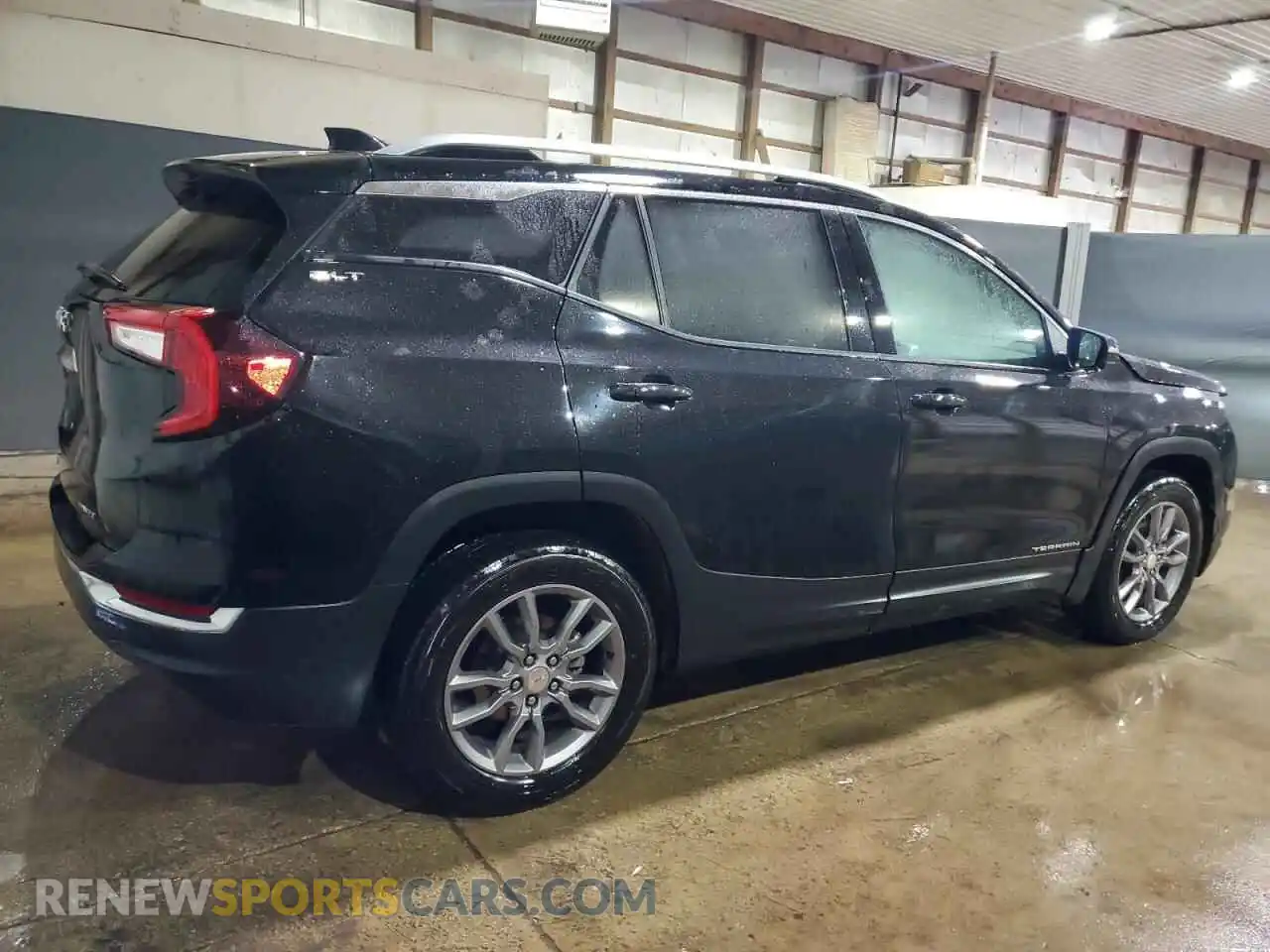 3 Photograph of a damaged car 3GKALVEG0RL232441 GMC TERRAIN 2024