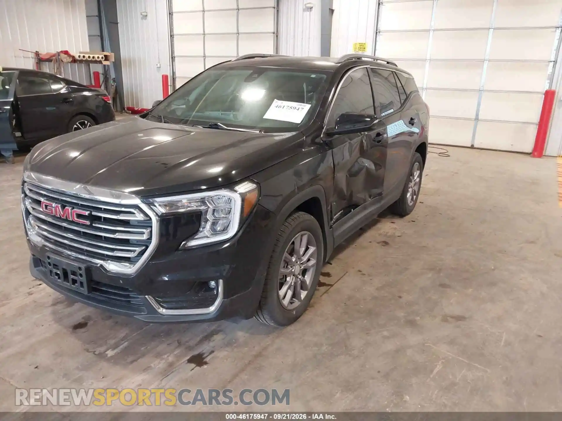 2 Photograph of a damaged car 3GKALVEG0RL383120 GMC TERRAIN 2024