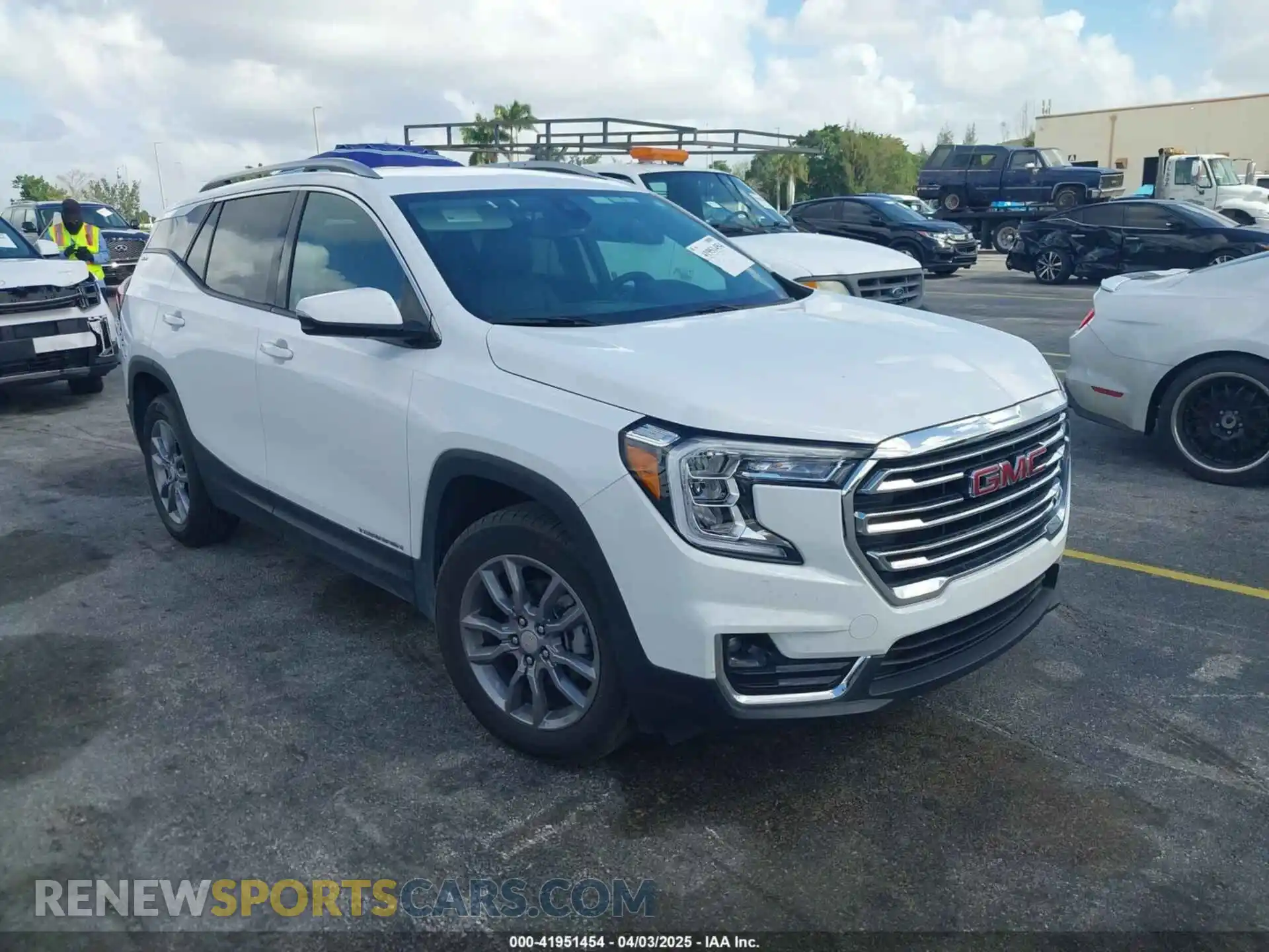 1 Photograph of a damaged car 3GKALVEG2RL279907 GMC TERRAIN 2024