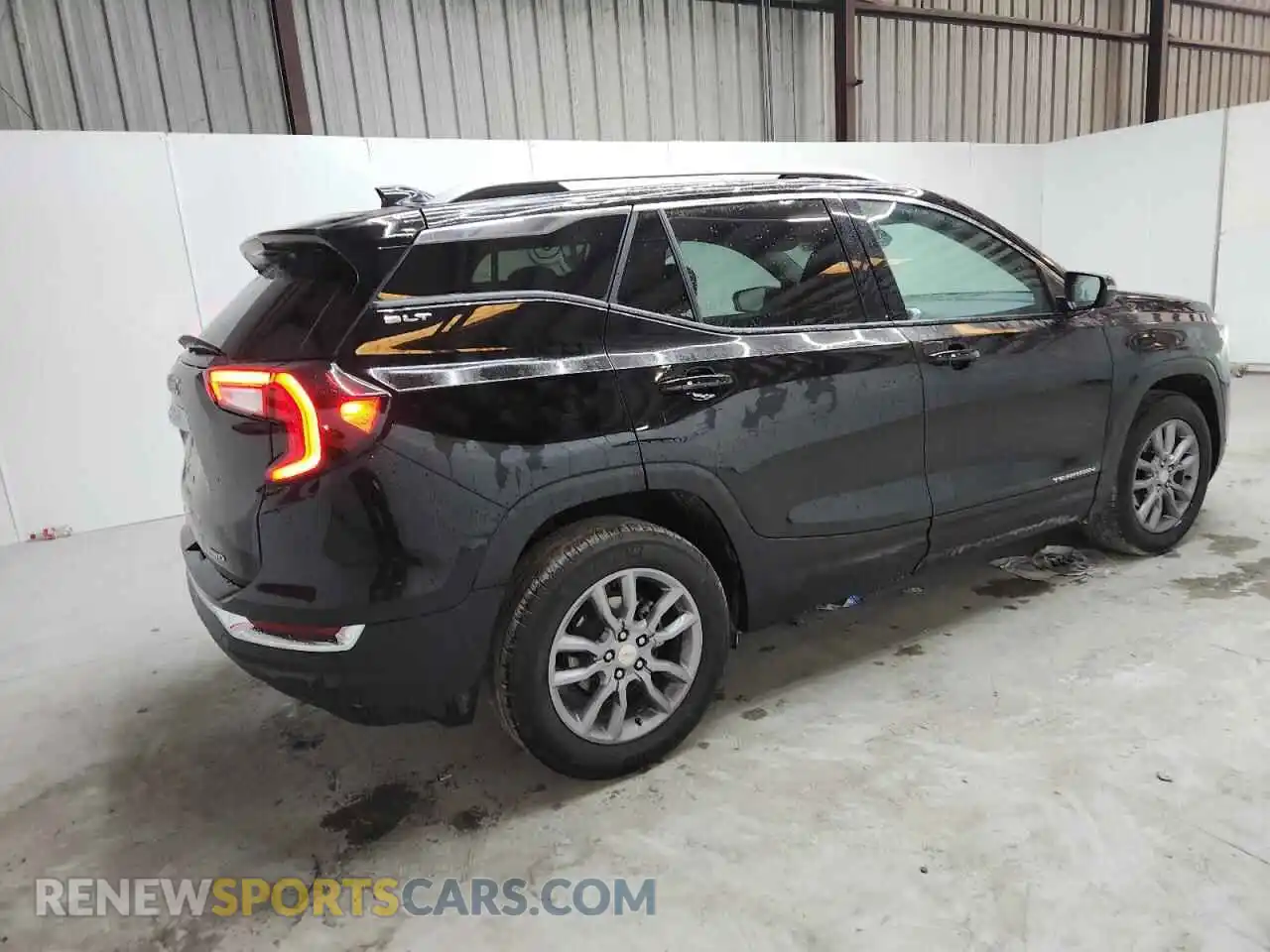 3 Фотография поврежденного автомобиля 3GKALVEG2RL360972 GMC TERRAIN 2024