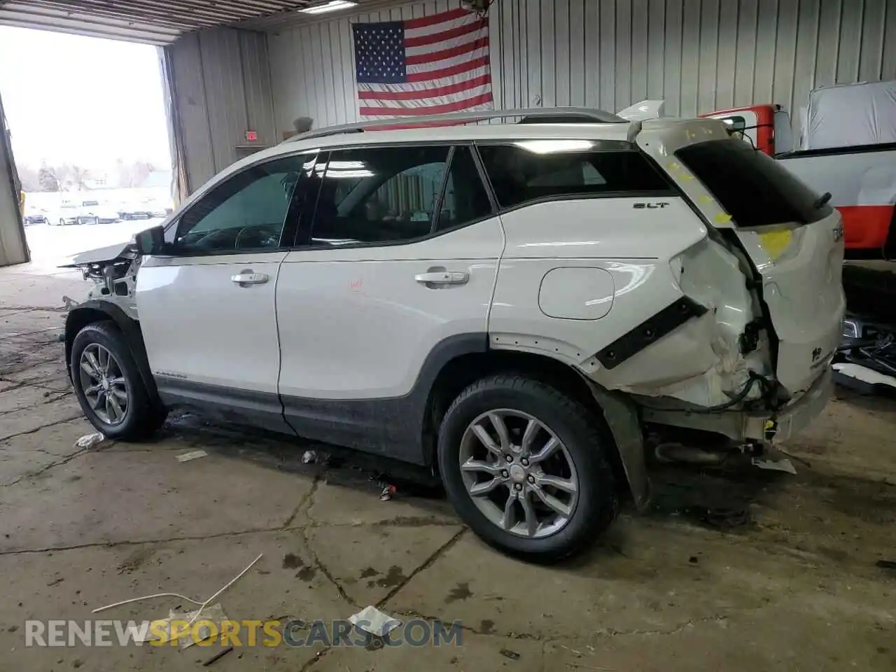 2 Photograph of a damaged car 3GKALVEG3RL198298 GMC TERRAIN 2024