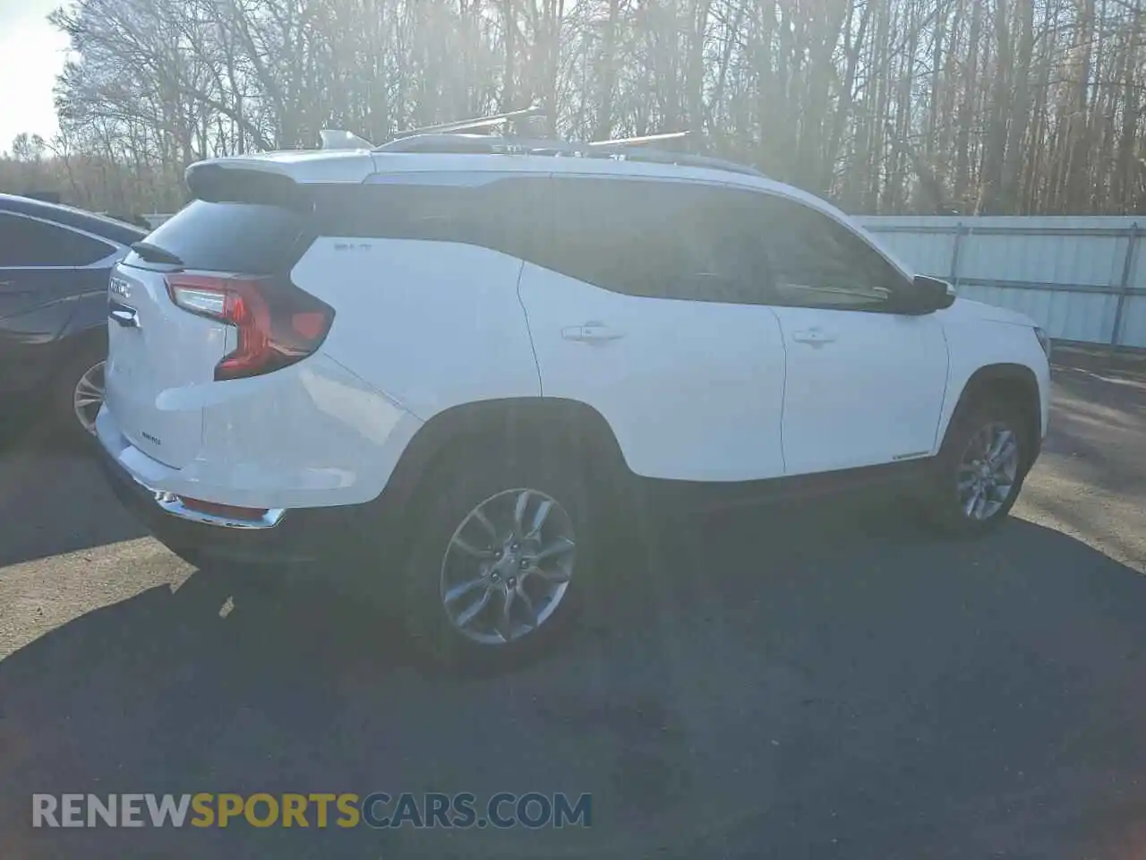 3 Photograph of a damaged car 3GKALVEG5RL279545 GMC TERRAIN 2024