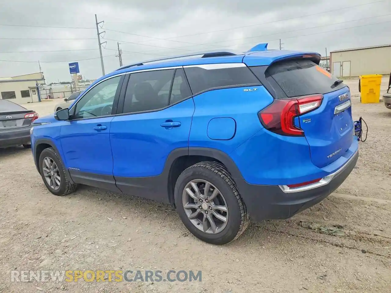 2 Photograph of a damaged car 3GKALVEG6RL192091 GMC TERRAIN 2024