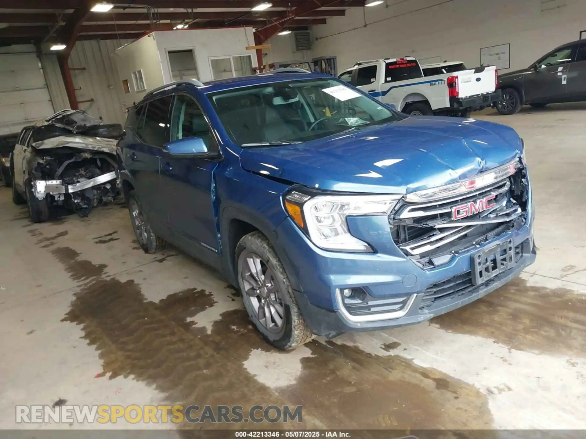1 Photograph of a damaged car 3GKALVEG6RL358576 GMC TERRAIN 2024