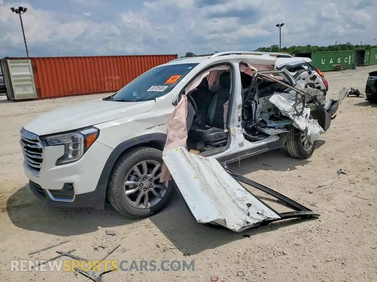 1 Photograph of a damaged car 3GKALVEG7RL174604 GMC TERRAIN 2024