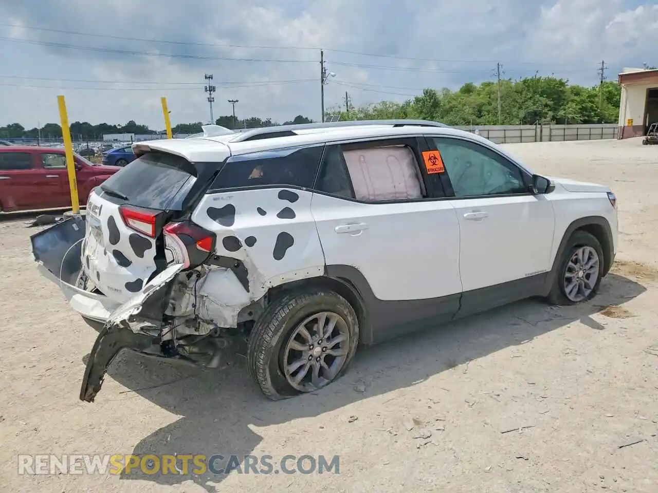 3 Photograph of a damaged car 3GKALVEG7RL174604 GMC TERRAIN 2024