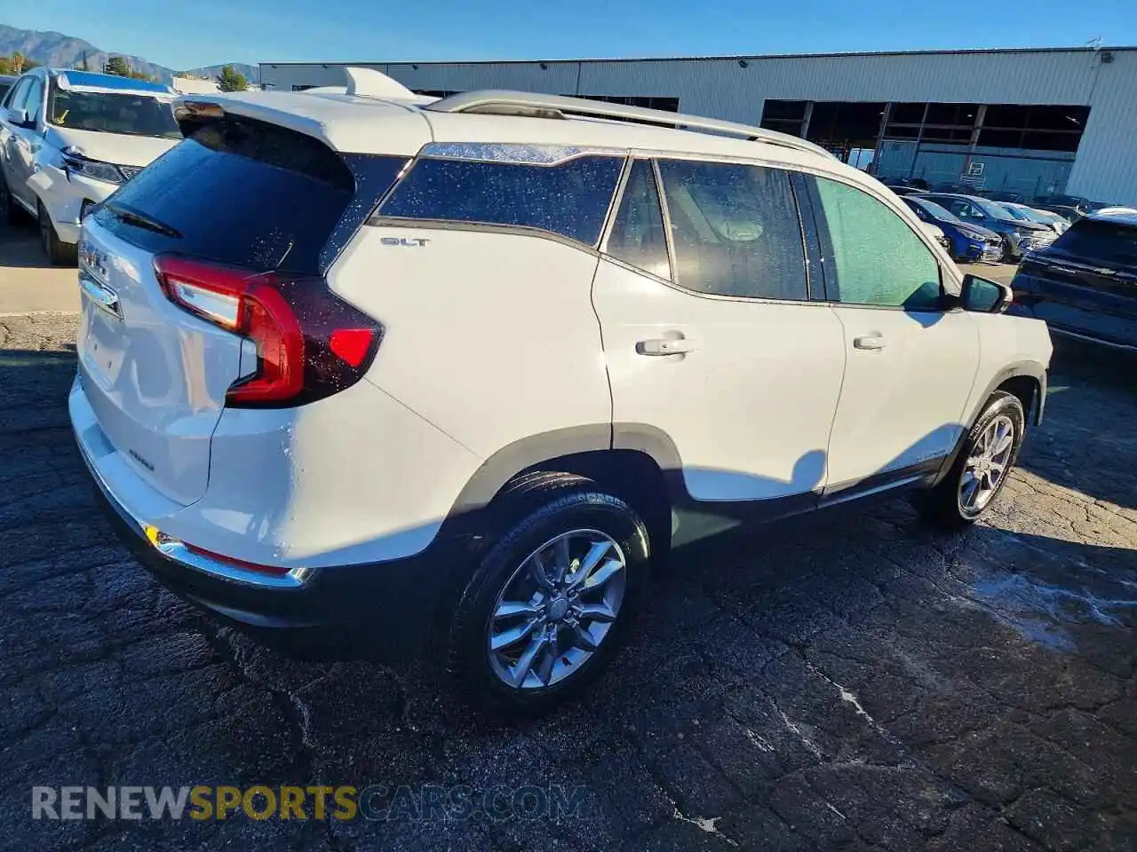 3 Photograph of a damaged car 3GKALVEG7RL236714 GMC TERRAIN 2024