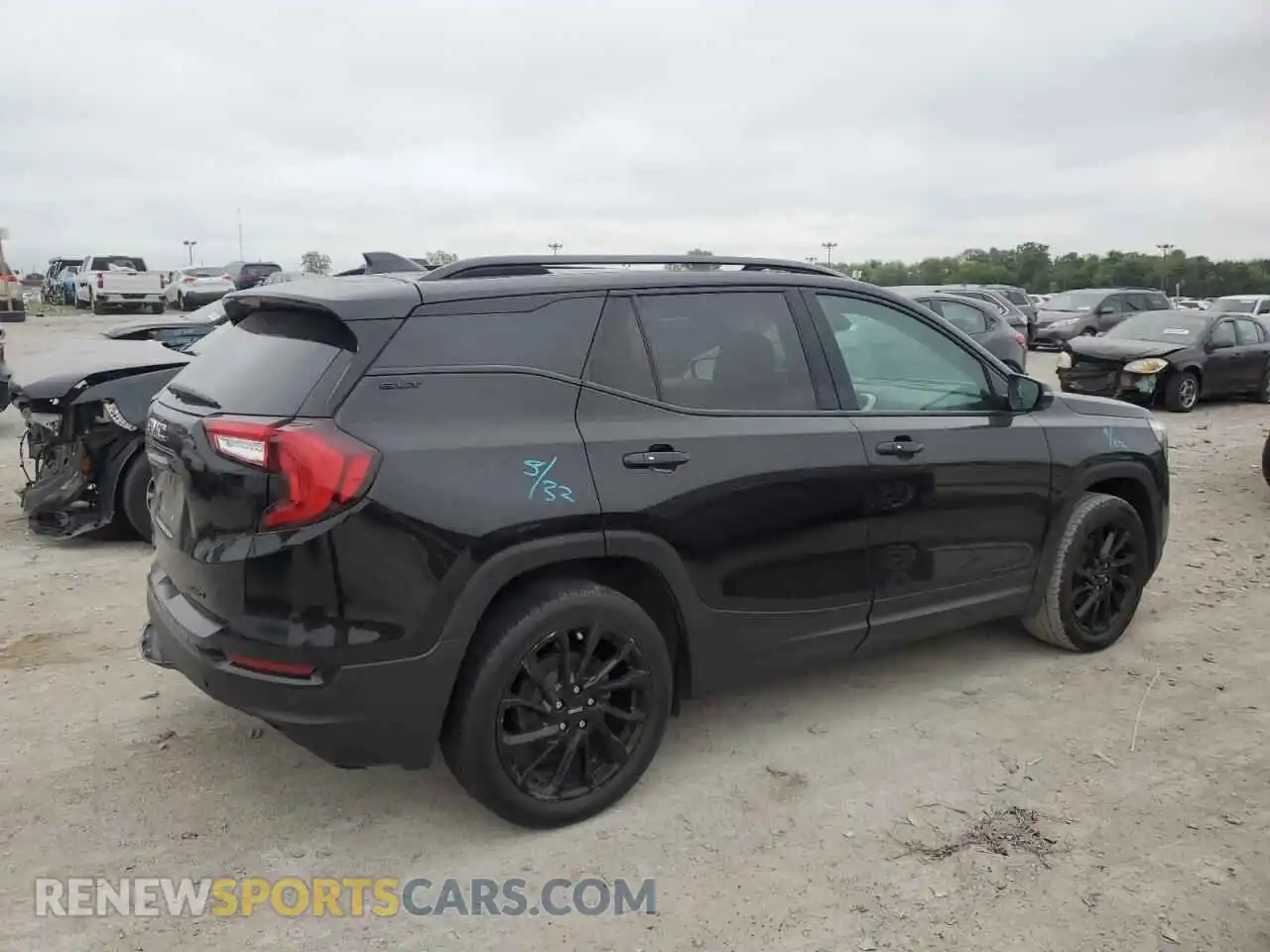 3 Фотография поврежденного автомобиля 3GKALVEG7RL252301 GMC TERRAIN 2024