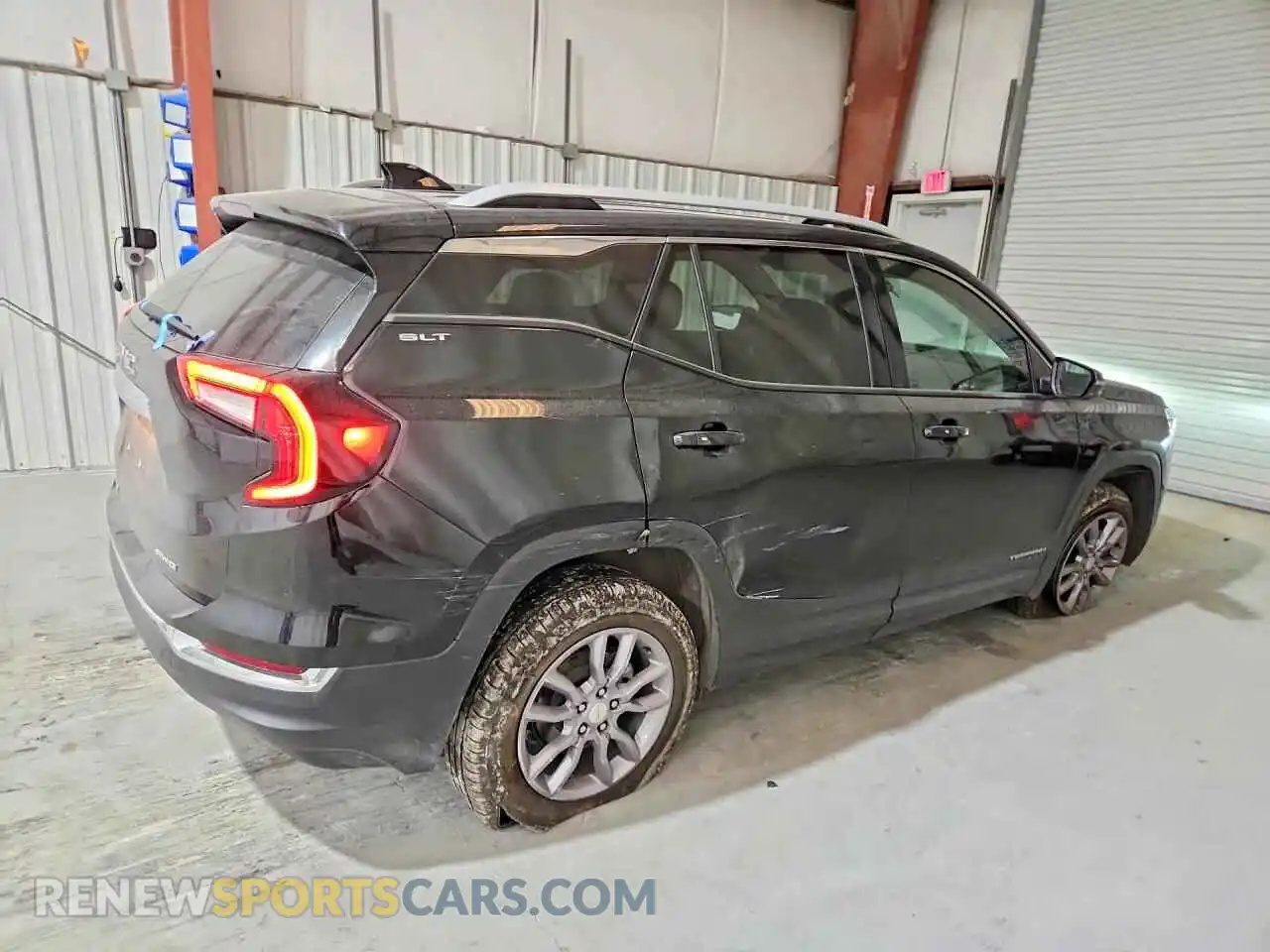 3 Photograph of a damaged car 3GKALVEG7RL311198 GMC TERRAIN 2024