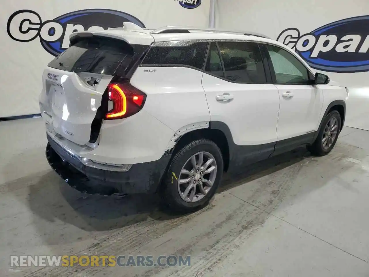 3 Photograph of a damaged car 3GKALVEG7RL349157 GMC TERRAIN 2024