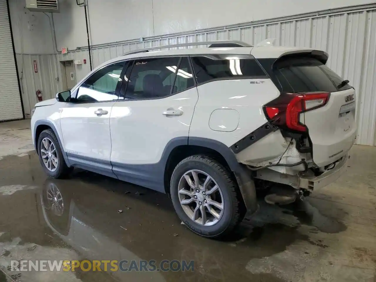 2 Photograph of a damaged car 3GKALVEG7RL365360 GMC TERRAIN 2024