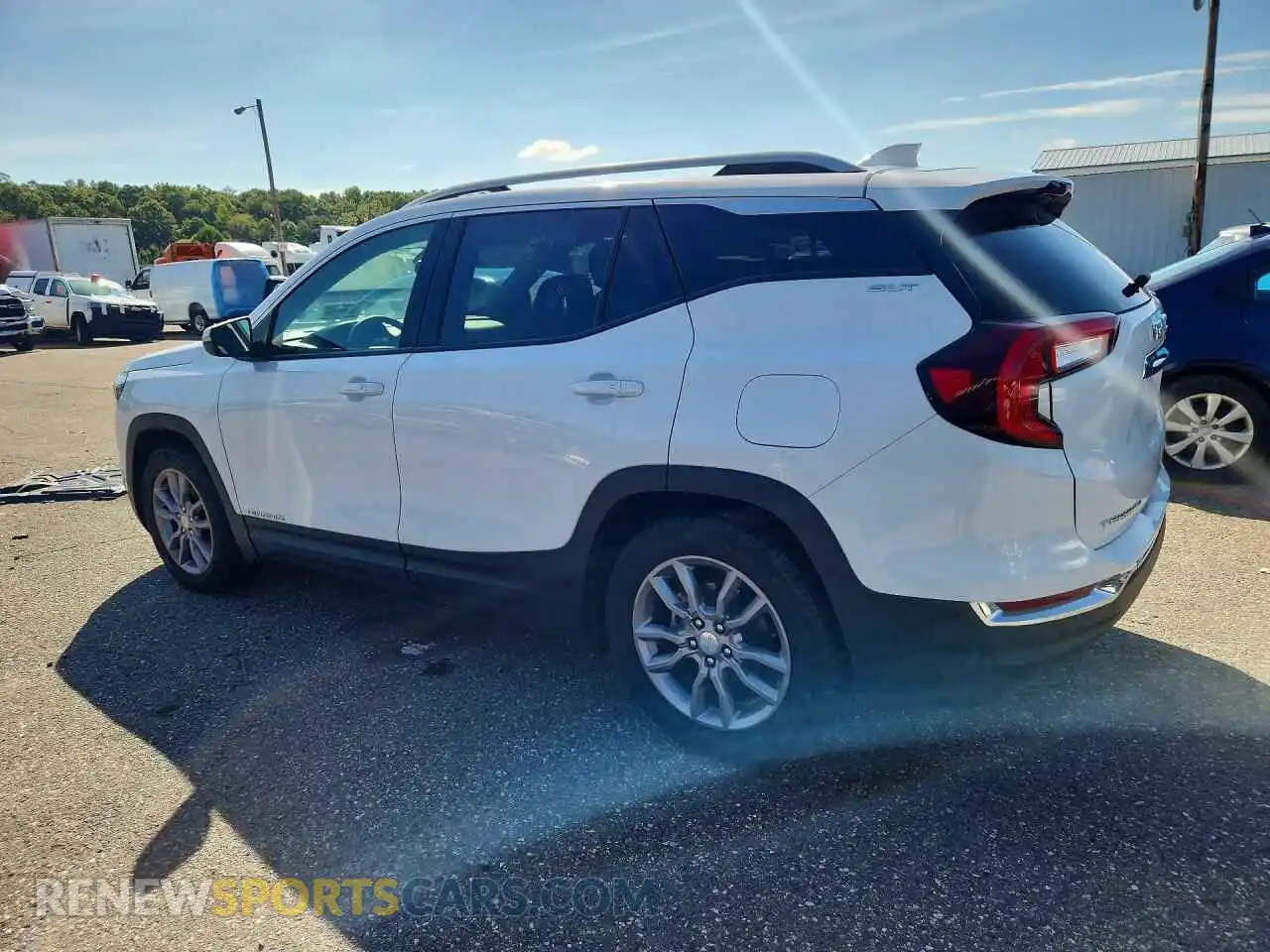 2 Photograph of a damaged car 3GKALVEG7RL377377 GMC TERRAIN 2024
